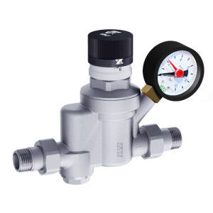 Редуктор с фильтром, хромированный, 1/2", НР-НР, с визуализацией давления, с манометром, 600 мкм FAR