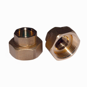 Винтовое соединение R 1/2" MESSING